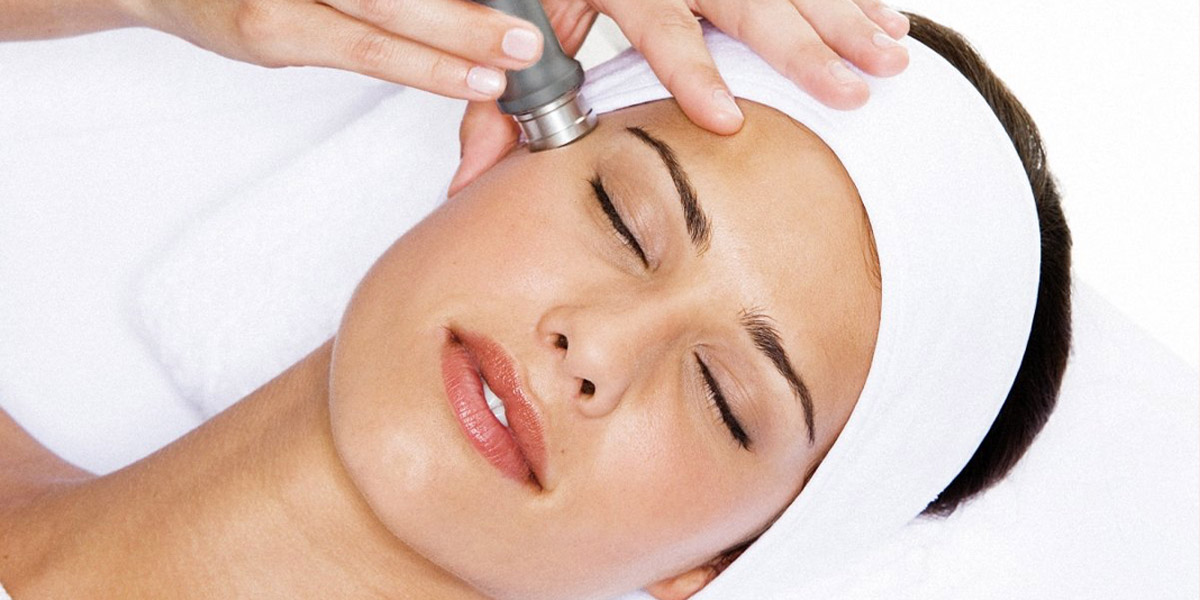 Aplicación de vitamina C facial — Electroporación